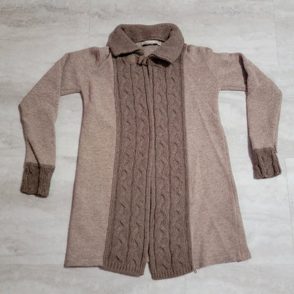 Chiaramente Made In Italy Beige Throw Over Knit Sweater with Buckle Small - Picture 1 of 10